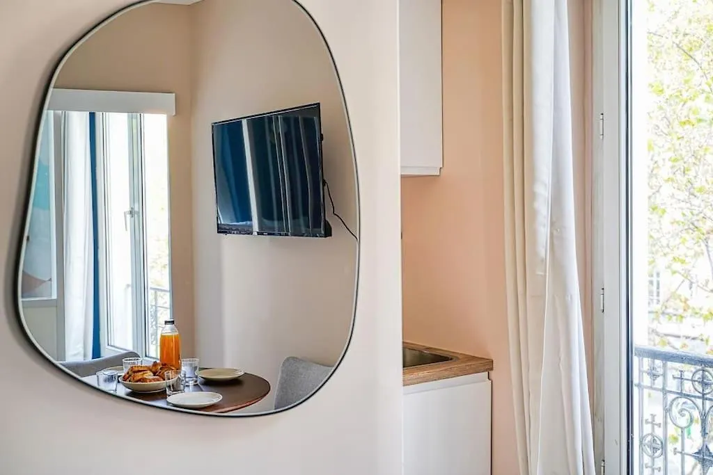 Appartement Colore Wagram - II Παρίσι 0*,  Γαλλία